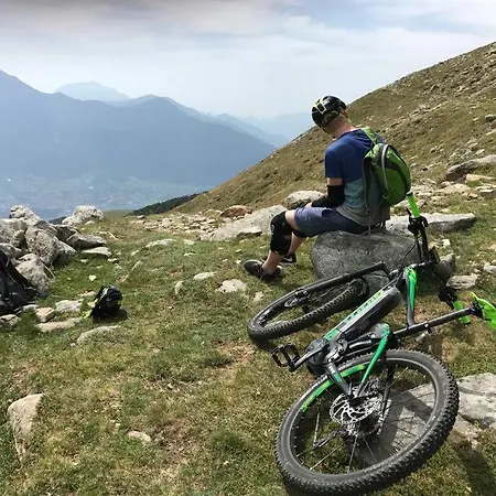 House With Stunning View Over * Montemezzo